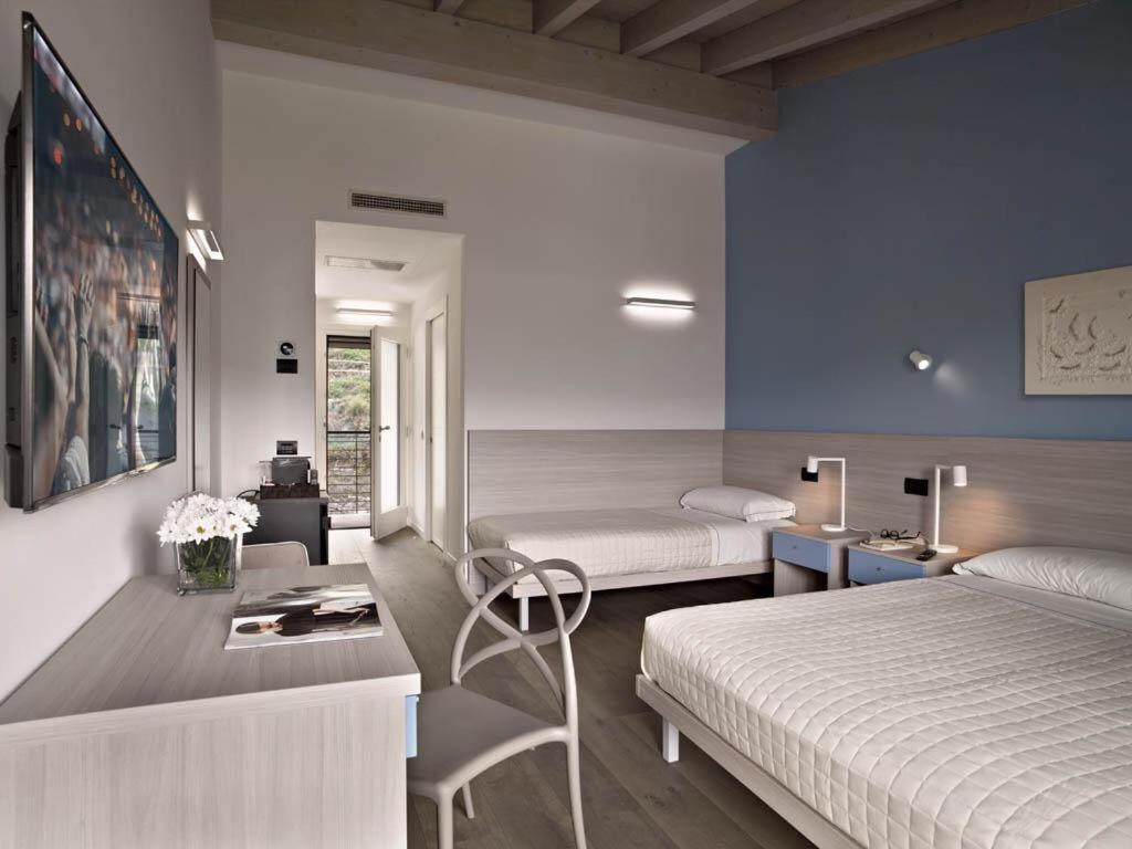Residence Caffe Maya Maslianico Εξωτερικό φωτογραφία