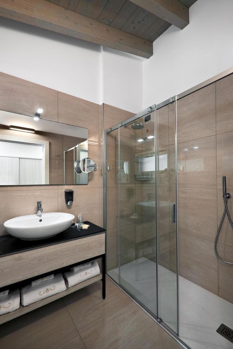 Residence Caffe Maya Maslianico Εξωτερικό φωτογραφία